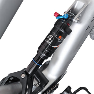 Luftdämpfer am Hinterbau des TWHEELS E-Mountain Bike in Silber.