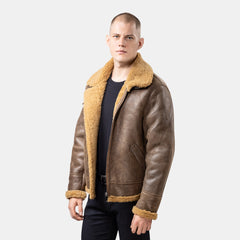 GÖTTIG Shearling-Lederjacke Braun, am Model in der Seitenansicht