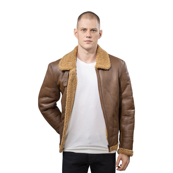 GÖTTIG Shearling-Lederjacke Camel mit honigfarbenem Lammfellkragen, am Model von vorne