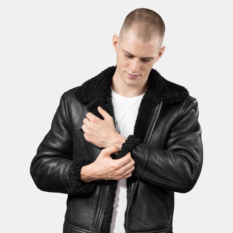 GÖTTIG Shearling-Lederjacke Schwarz, Ärmelbündchen aus Lammfell im Detail